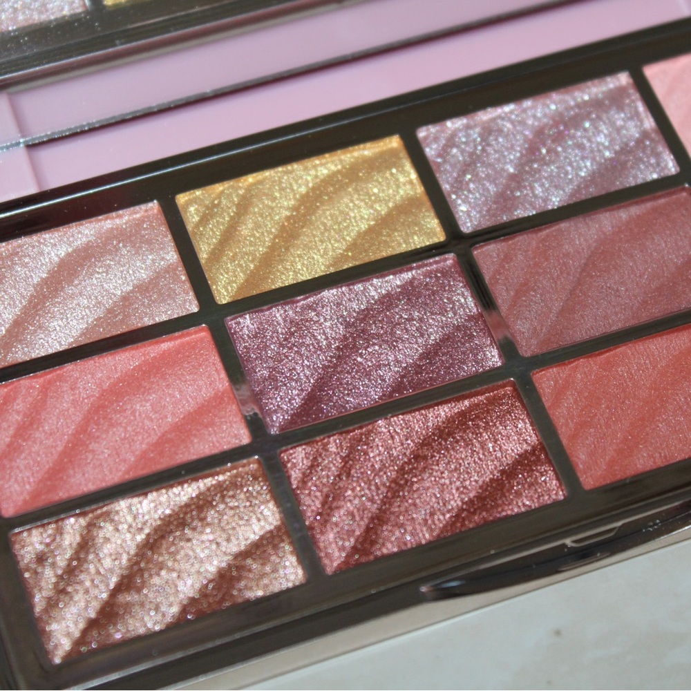 Ciaté London Velvet Eyeshadow Palette - Picture 12 of 16